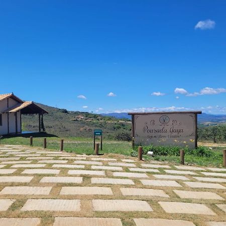 Pousada Gaya Carrancas Bagian luar foto