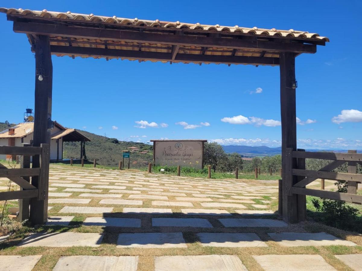 Pousada Gaya Carrancas Bagian luar foto
