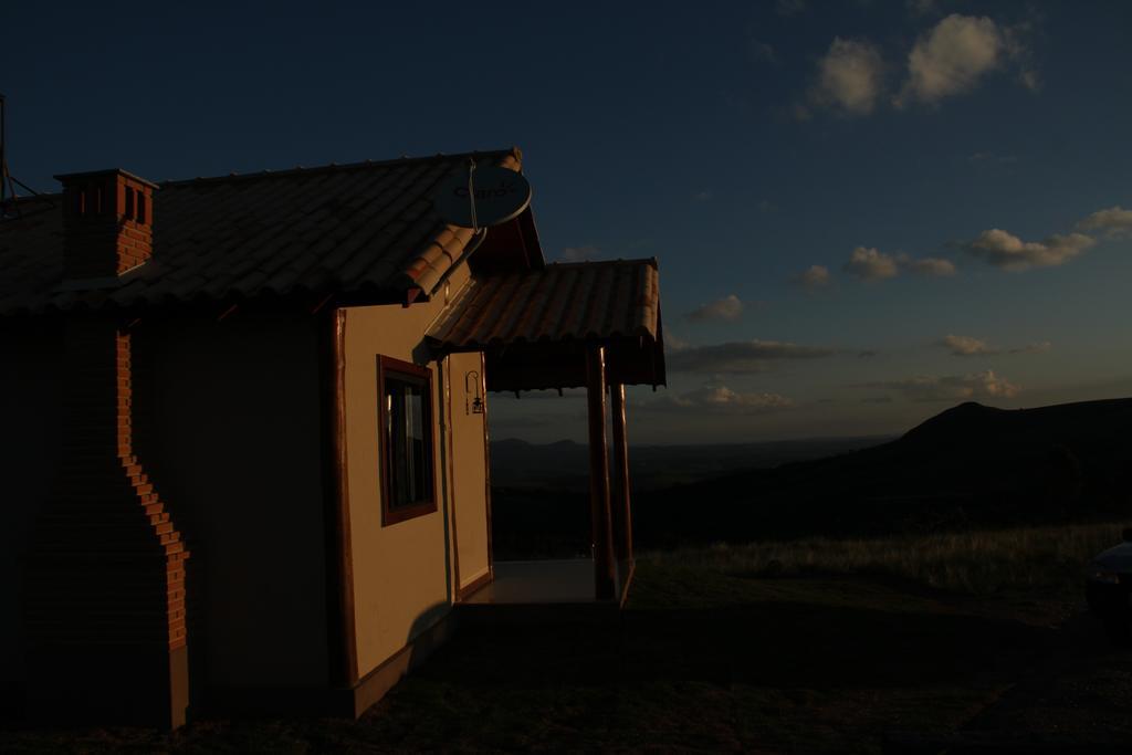 Pousada Gaya Carrancas Bagian luar foto